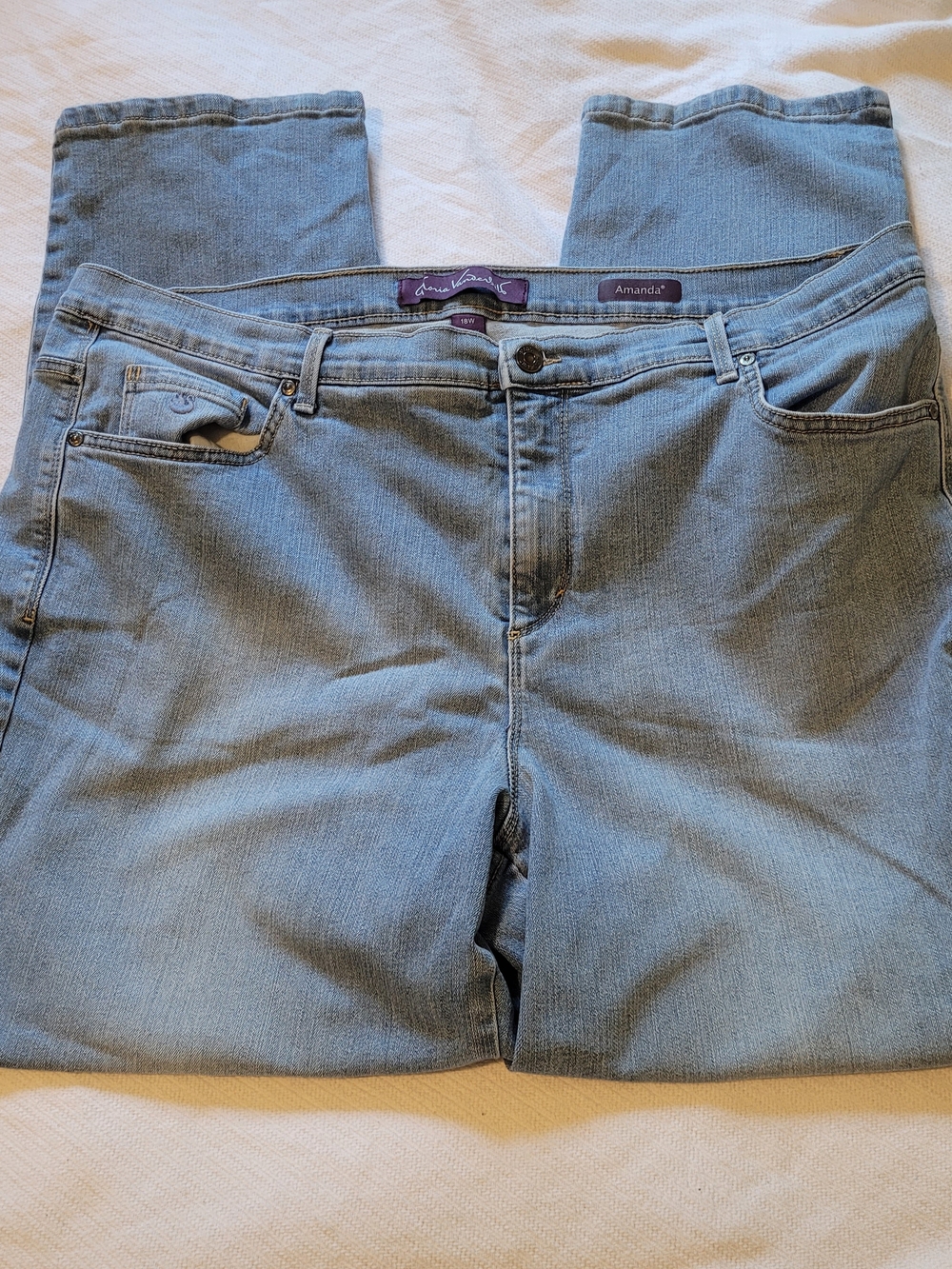 Gloria Vanderbilt Amanda Straight Leg Light Wash Jeans